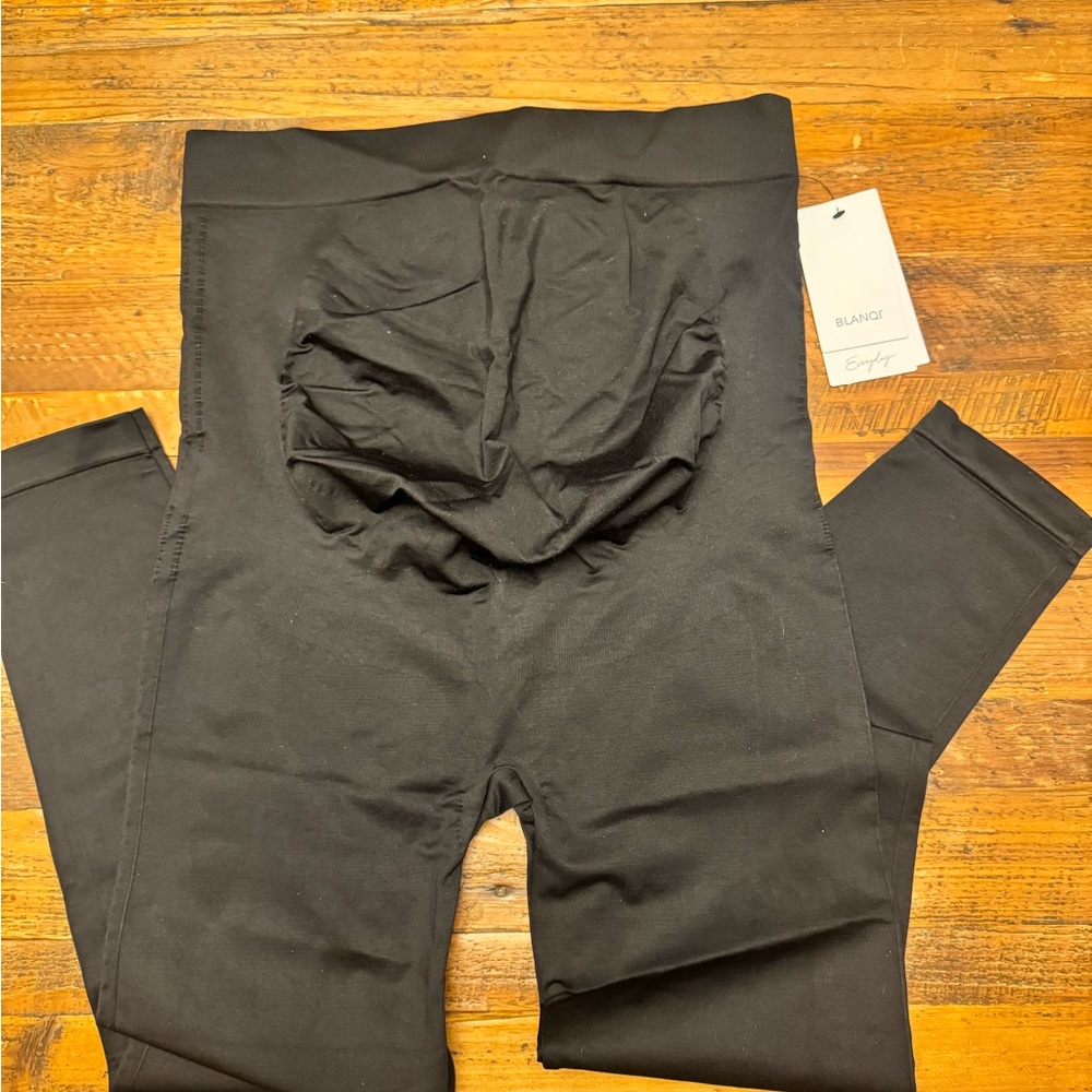 NWT Blanqi Maternity leggings